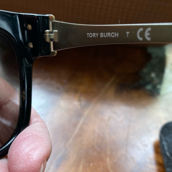NWOT Tory Burch sunglasses